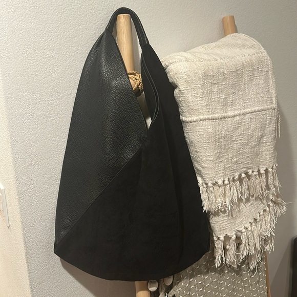 Shiraleah Arden Tote, Black Vegan Leather - Picture 8 of 9